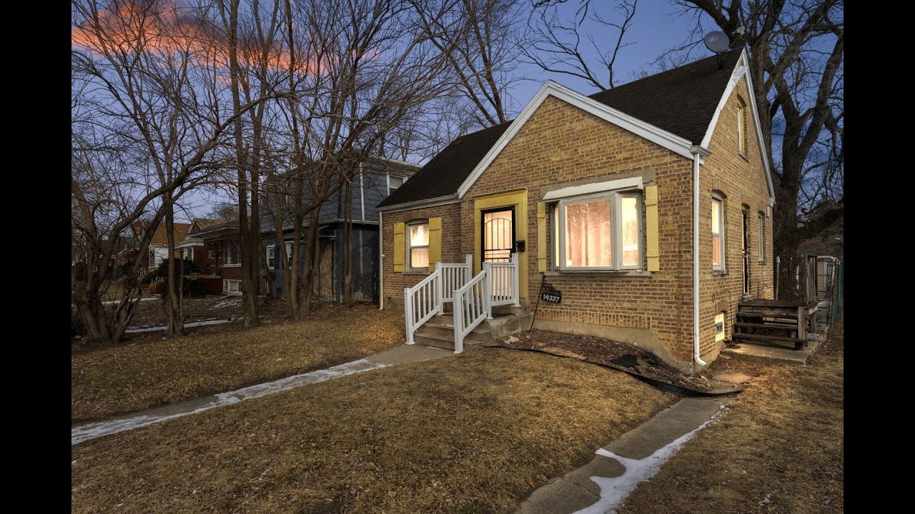 Tina Hollins|14337 S La Salle St|Riverdale, IL