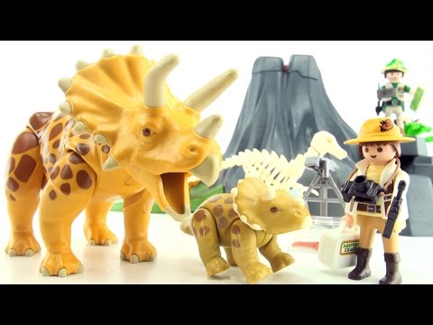 RARE new Playmobil 5234 Explorer and Triceratops with Baby new in