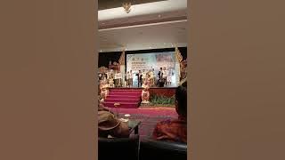 @Siswa menyanyikan mars SMK PGRI 5 Denpasar