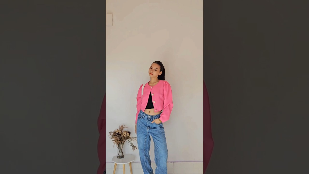 Our Early Christmas sale is live. Head over to the app on 17th Dec for upto 80% off😍 