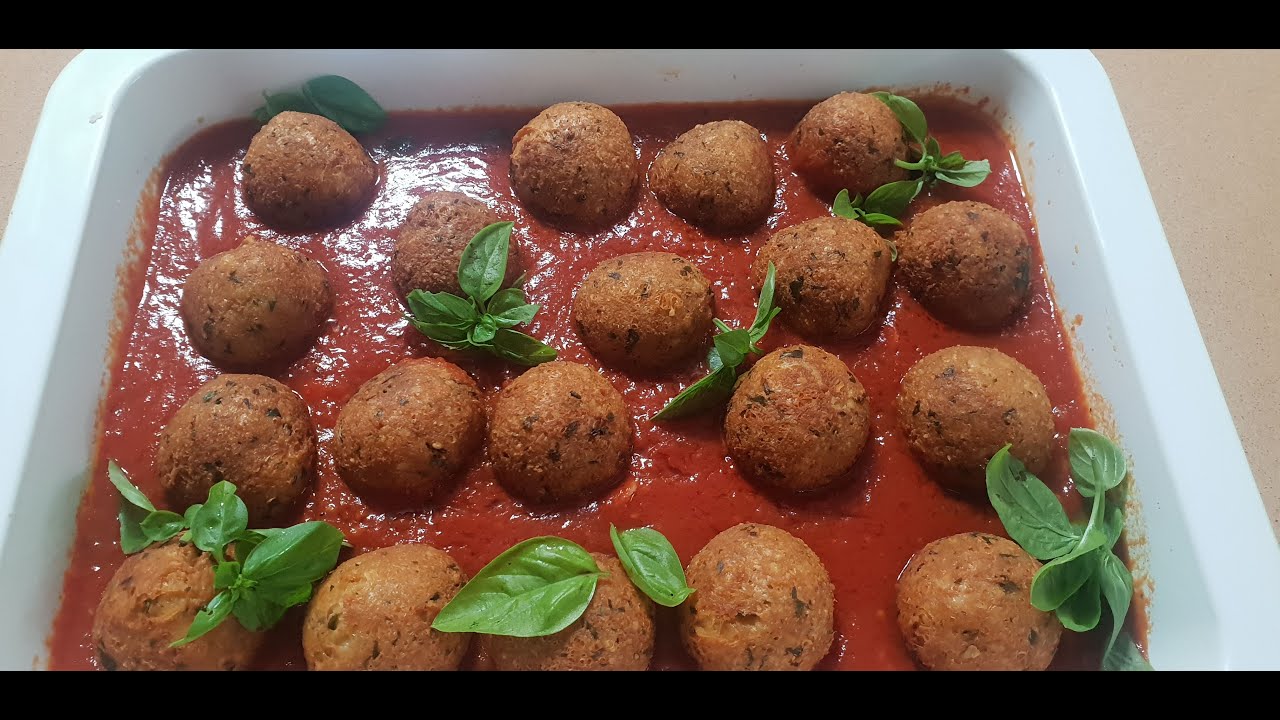 מתכון לכדורי גבינה מטוגנות רוטב עגבניות-Recipe for fried cheese balls in tomato sauce