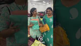 Starry Visit At Ar Handlooms