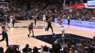 Ariel Hukporti with a buzzer-beater layup to end the 1st quarter, off a halfcourt pass by McCullar