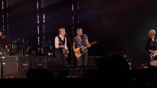 Paul McCartney & Bruce Springsteen - I Wanna Be Your Man [Live] // MetLife Stadium NJ //June 16 2022