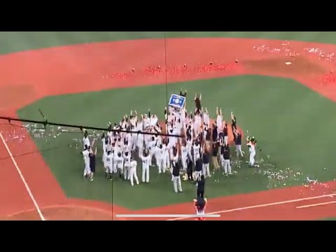 【クライマックスファイナルステージ】オリックスバファローズ　ファンの前で初の歓喜の胴上げ