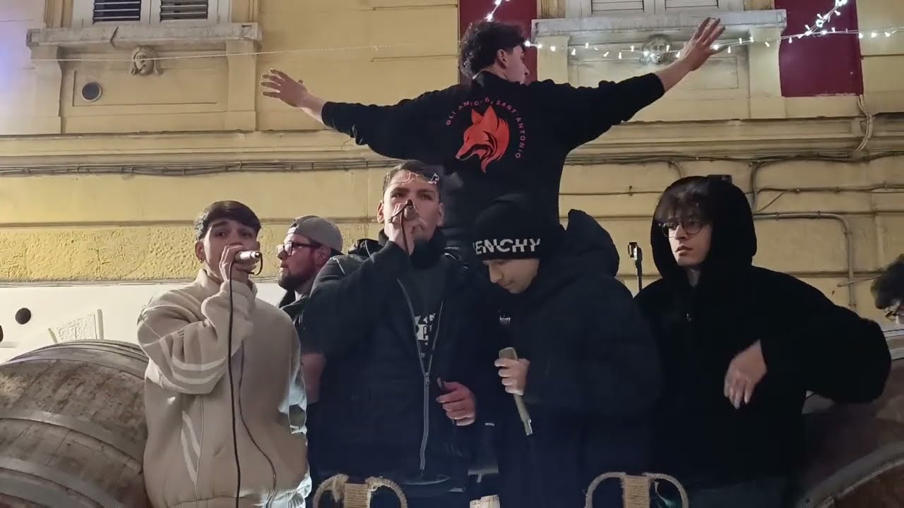 I carri di Macerata Campania ( amici di S. Antonio)