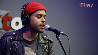 Twin Shadow - &quot;Littlest Things&quot; - KXT Live Sessions
