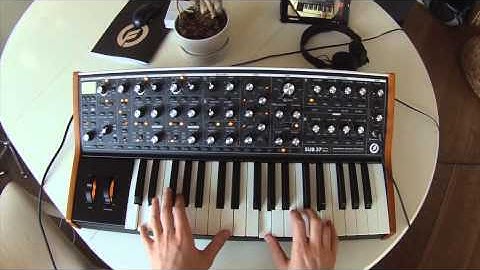 MOOG SUB37 (ARP TEST)