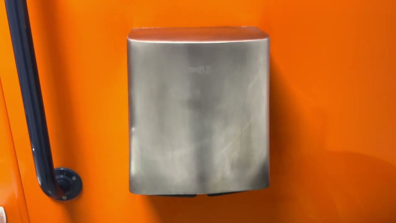 (Tekflo Edge) Kuaierte K2015 at B&Q - Peterborough - ♿️ Rear