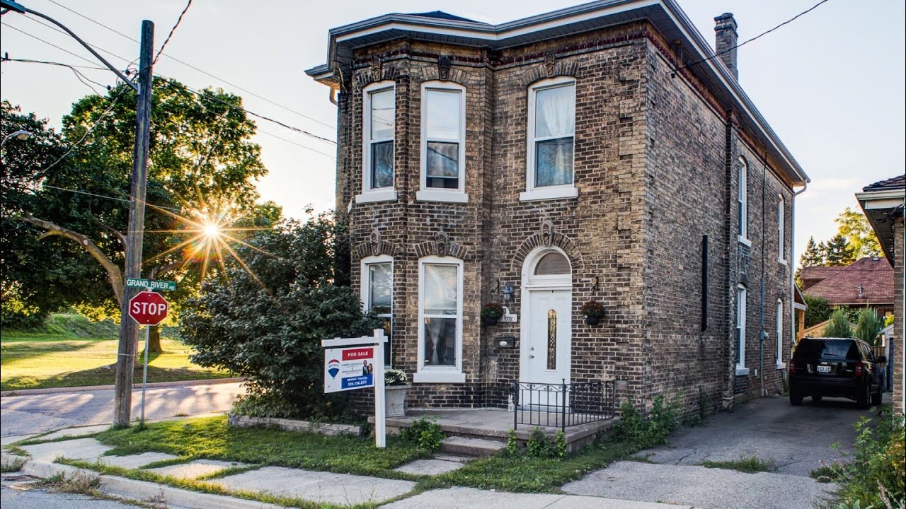 23 Scarfe Ave, Brantford. One Take Walk Through. YouTube