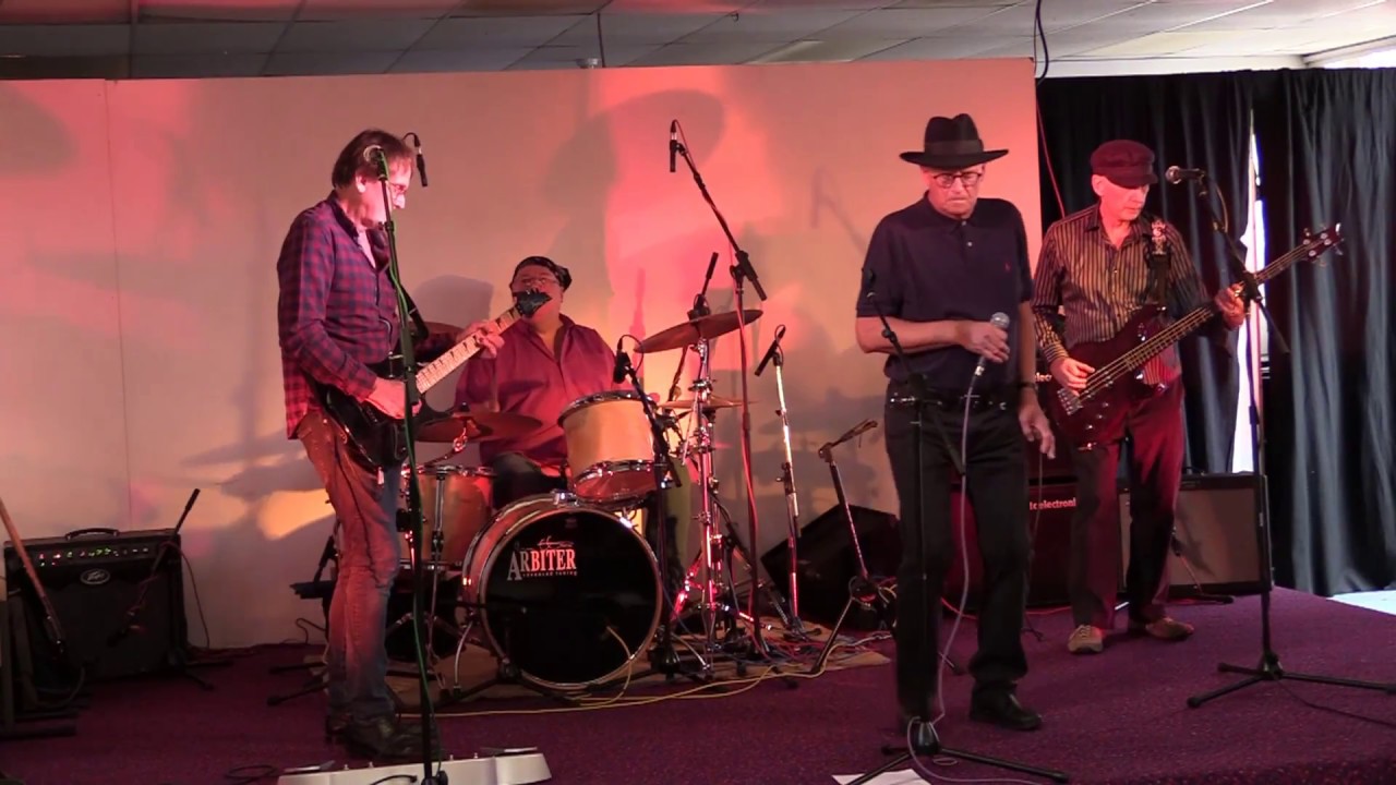 The Blues Stormers play Round and Round at the Arts4every1 Sunday Jam