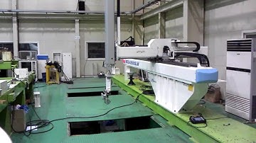 NEXIA-2500SLW : Robot for 2500 ton IMM