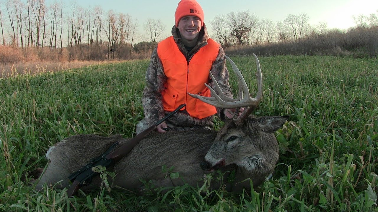 Deer Hunting WI Gun Season 2016 BBD "Mr. Crabs" The Final Chapter YouTube