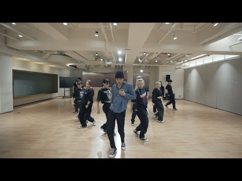 KAI 카이 '음 (Mmmh)' Dance Practice