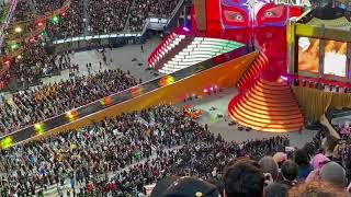 Rey Mysterio and Snoop Dogg make entrance at Wrestlemania