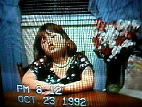 Melissa MacMullin 8 yrs old (1992) singing "Eagle ...