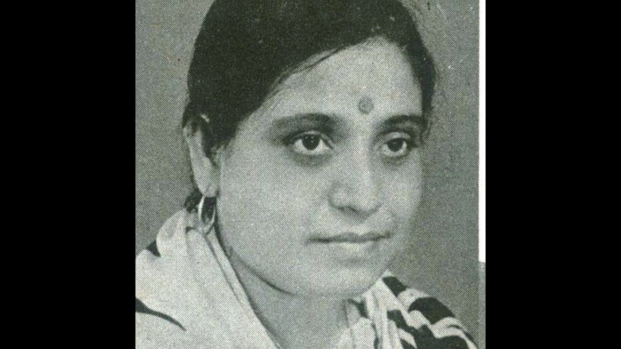 Bhubaneswari Mishra singsEi Rimjhim Rimjhim Raatire1979