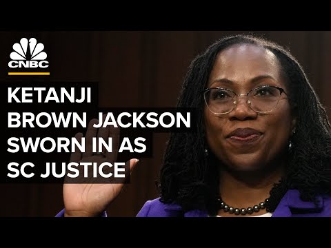 Ketanji-Brown-Jackson-sworn-in-as-Supreme-Court-justice-replacing-Stephen-Breyer-—-63022