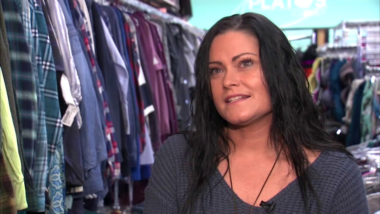 Indiana resale shop worker finds 7,000 in coat pocket, gives it back