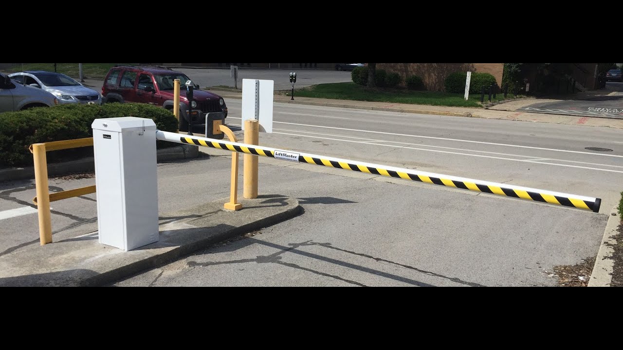 EECS 1011 Bonus Project - Licence Plate Activated Barrier Arm System