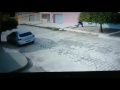VIDEO – Câmera flagra assalto a funcionário da Cosern que coletava dados de consumo no Abolição III, em Mossoró (RN)