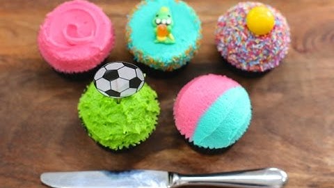 Cupcake Frosting WITH A KNIFE! 5 Frosting Techniques with NO TOOLS