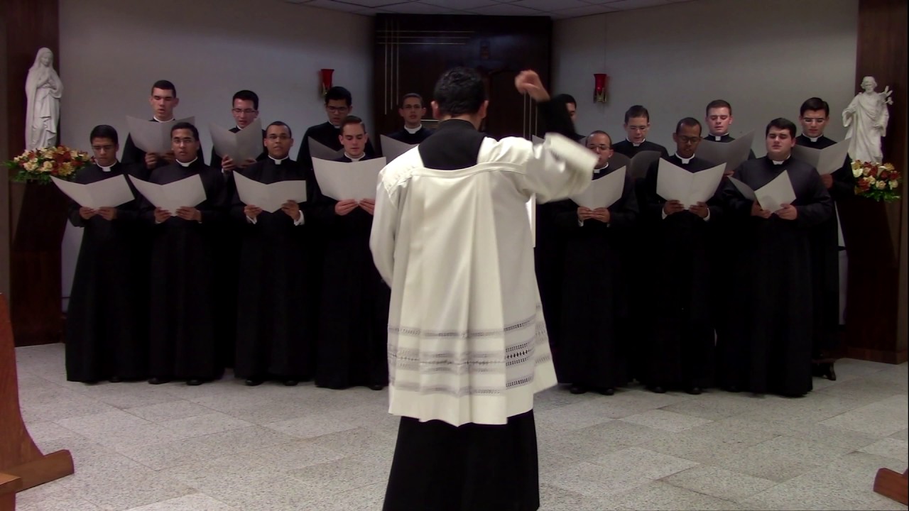 Estás entre nós - Coral do Seminário Maria Mater Ecclesiae do Brasil