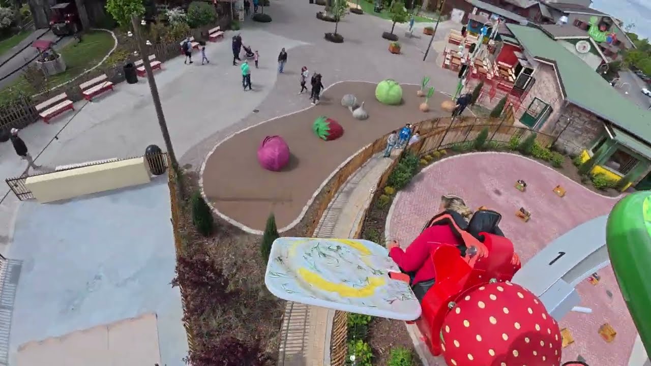 Onride - Erdbeere-Döner - Karls Erlebnis-Dorf Elstal (Germany)