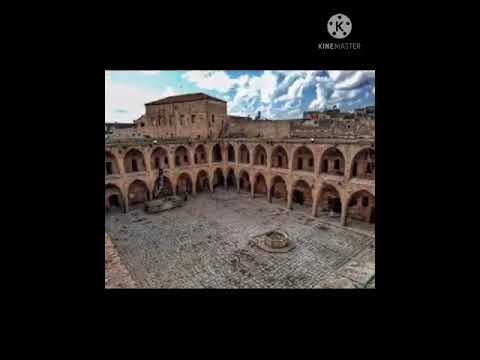 خان العمدان في عكا     