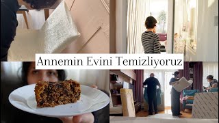 Annemin Evini Temizliyoruz Temizlikte Bir Yardımcımız Var Balkonda Sorun Çıktı Ve Yeni Kameram