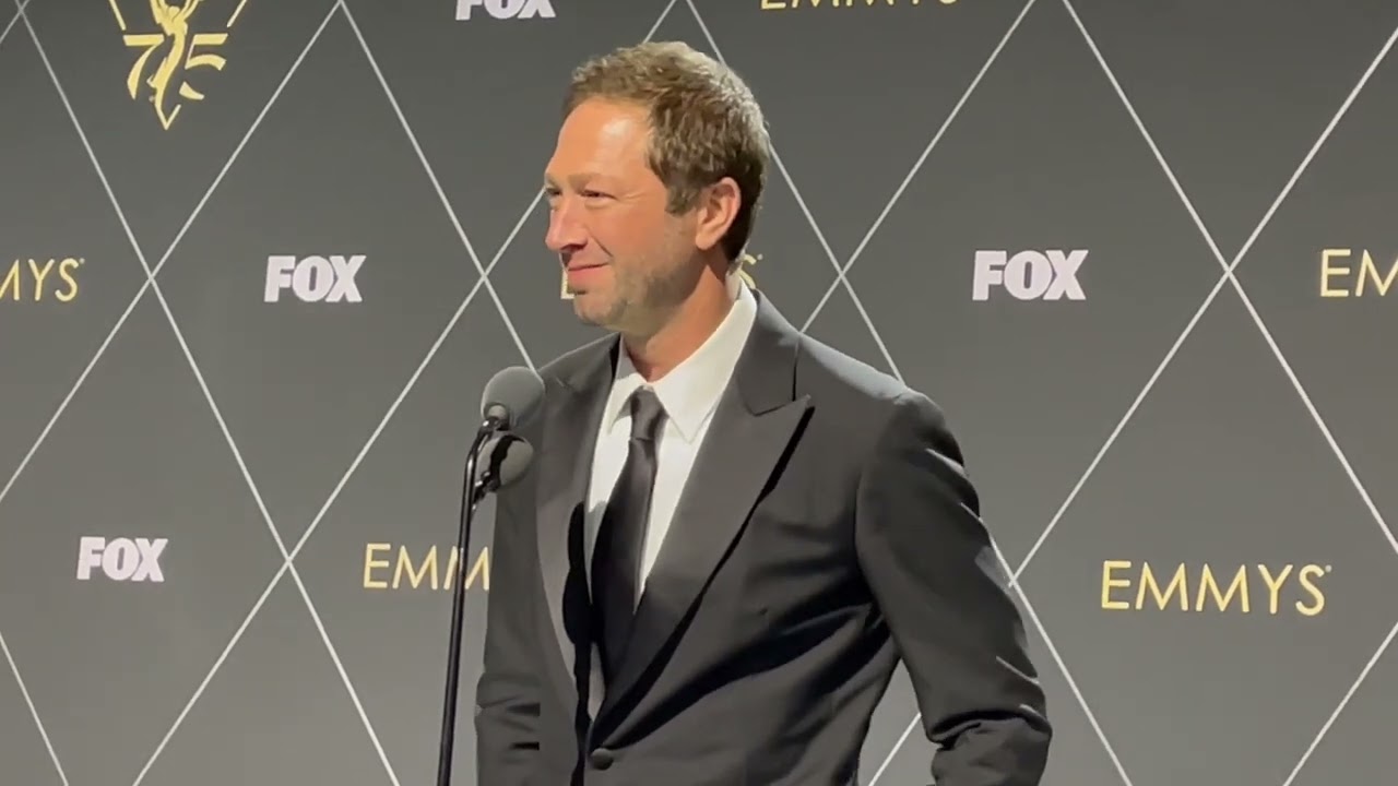 The Bear's Ebon-Moss Bachrach Wins First Emmy in a Victory for ...