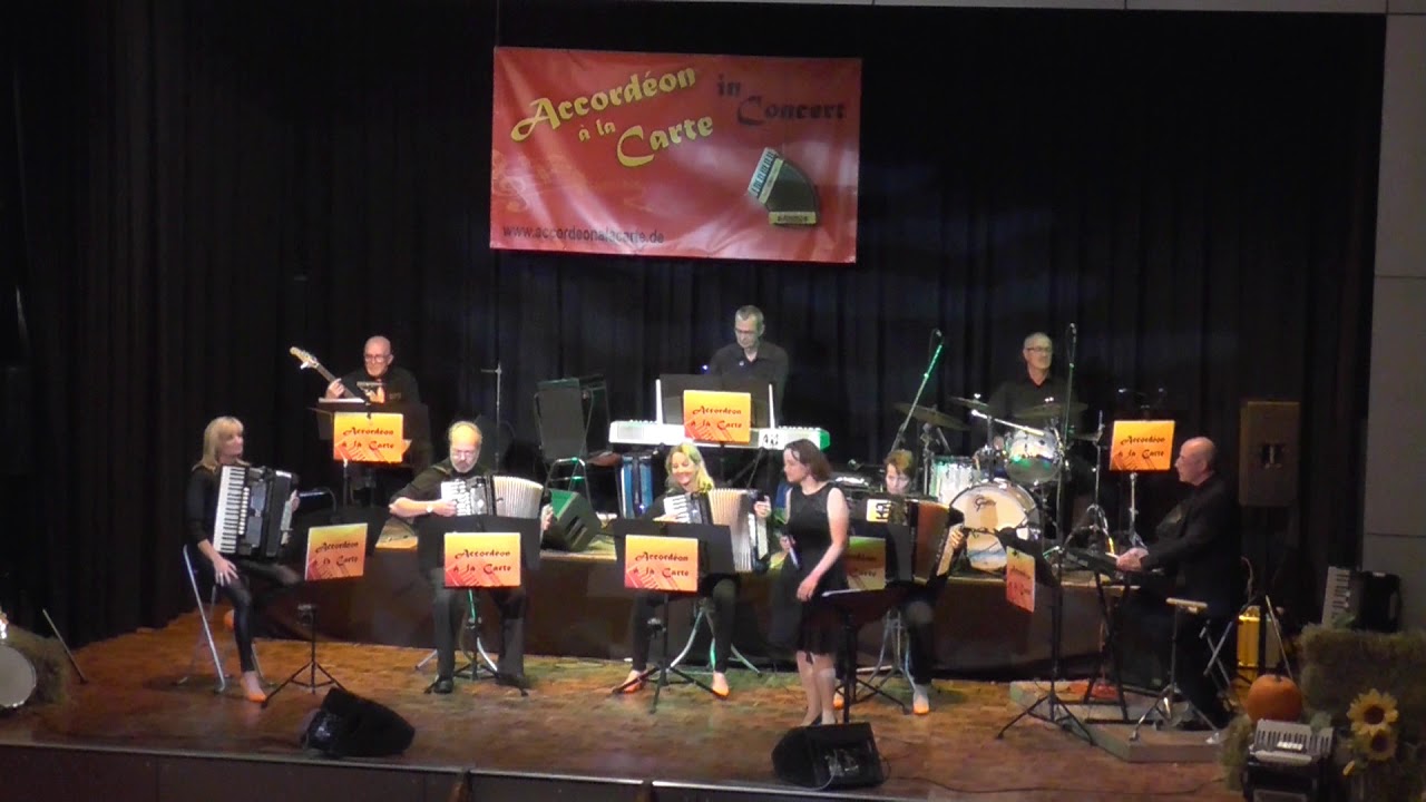 Accordéon à la Carte in Concert 2018 - Fly Me To The Moon - Schieß mich doch zum Mond - YouTube