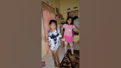 Thumbnail of astaghfirullahaladzim kenapa Nadia selalu enggak pakai celana 😂😂😂