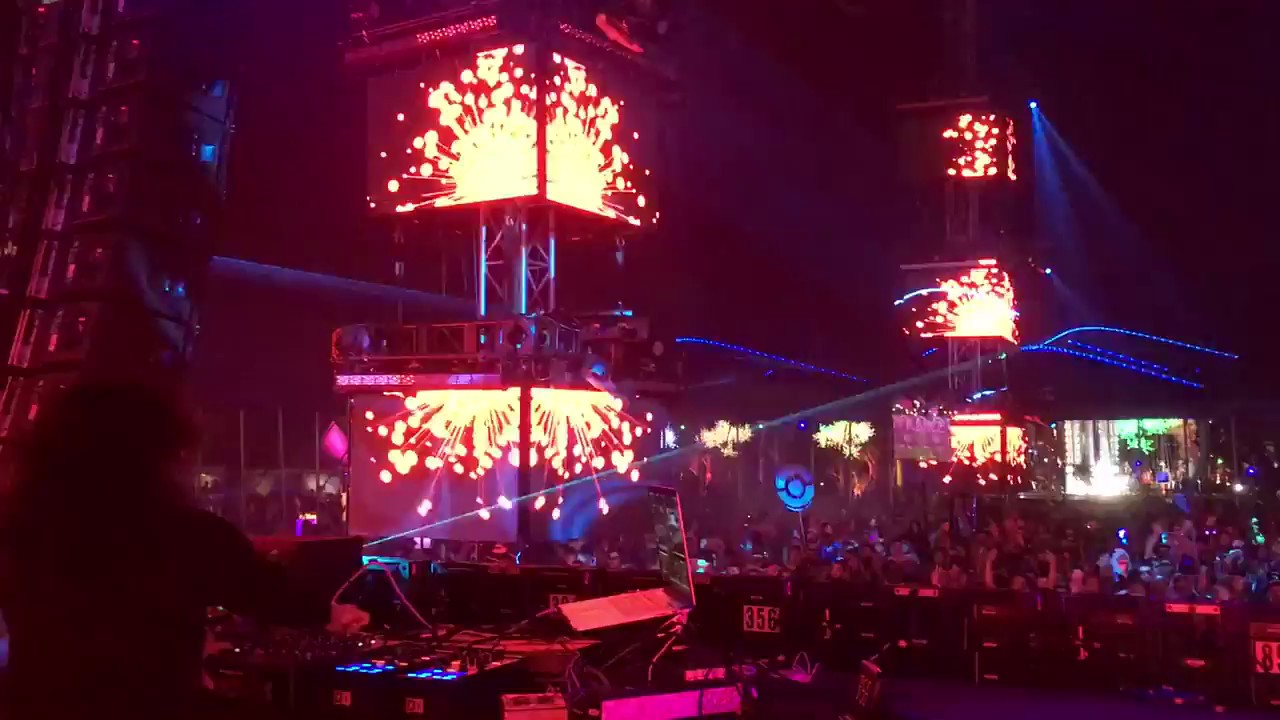 Nicole Moudaber @ EDC Orlando (05/11/16)