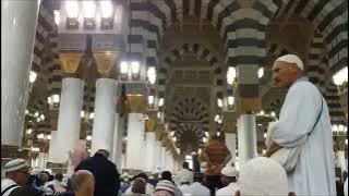 Suara Adzan di Masjid Nabawi Madinah.
