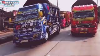 Detik Detik truk on fire oleng parah sampai senggolan dengan truk lain