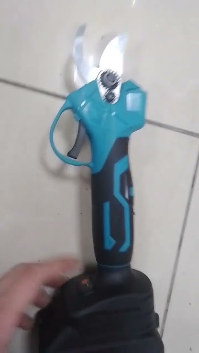 Чудо секатор - YouTube