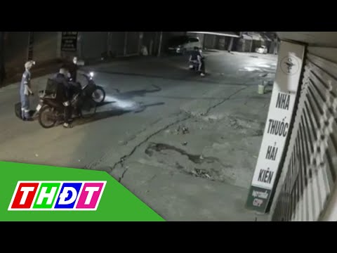 Video Hà Nội: Nữ công nhân môi trường khóc van xin 4 tên... - youtube