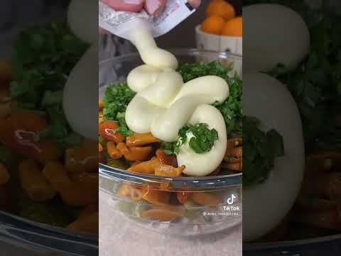 Теперь ты будешь готовить салаты только так🥰🤤#простойрецепт #рецепты #вкусняшка