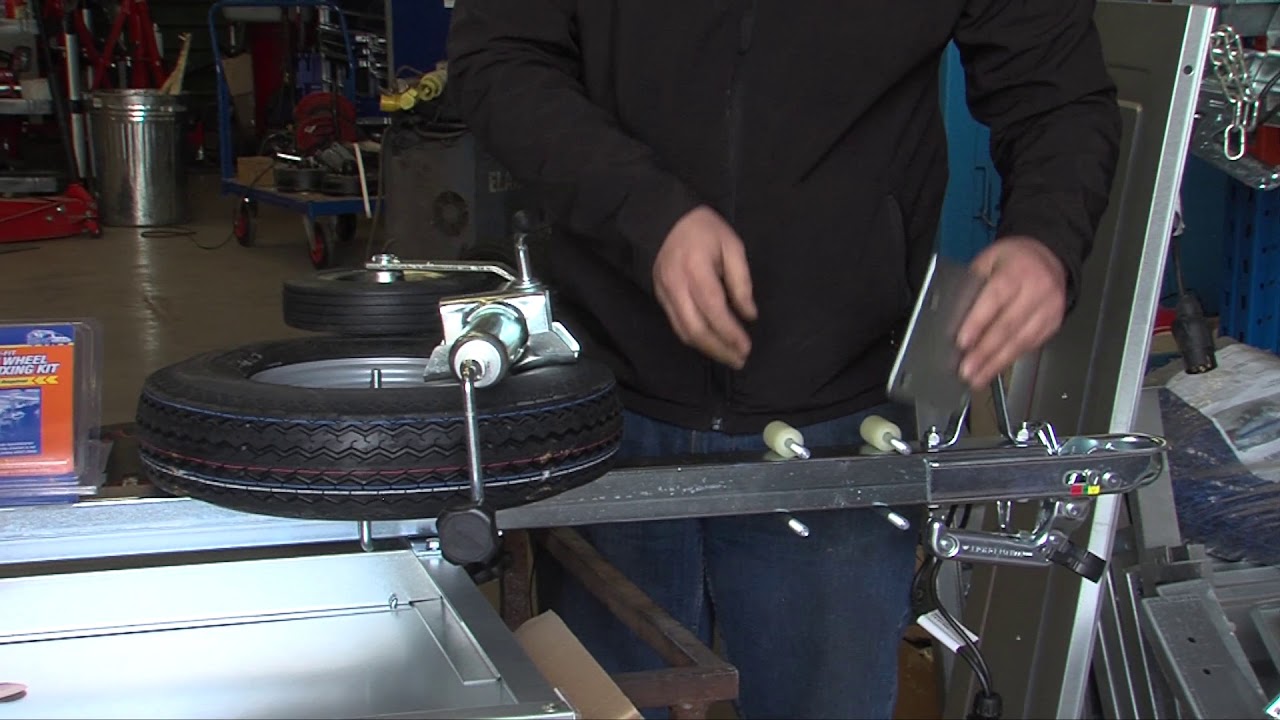 How to fit a Maypole easy fit jockey wheel bracket on a 50mm drawbar