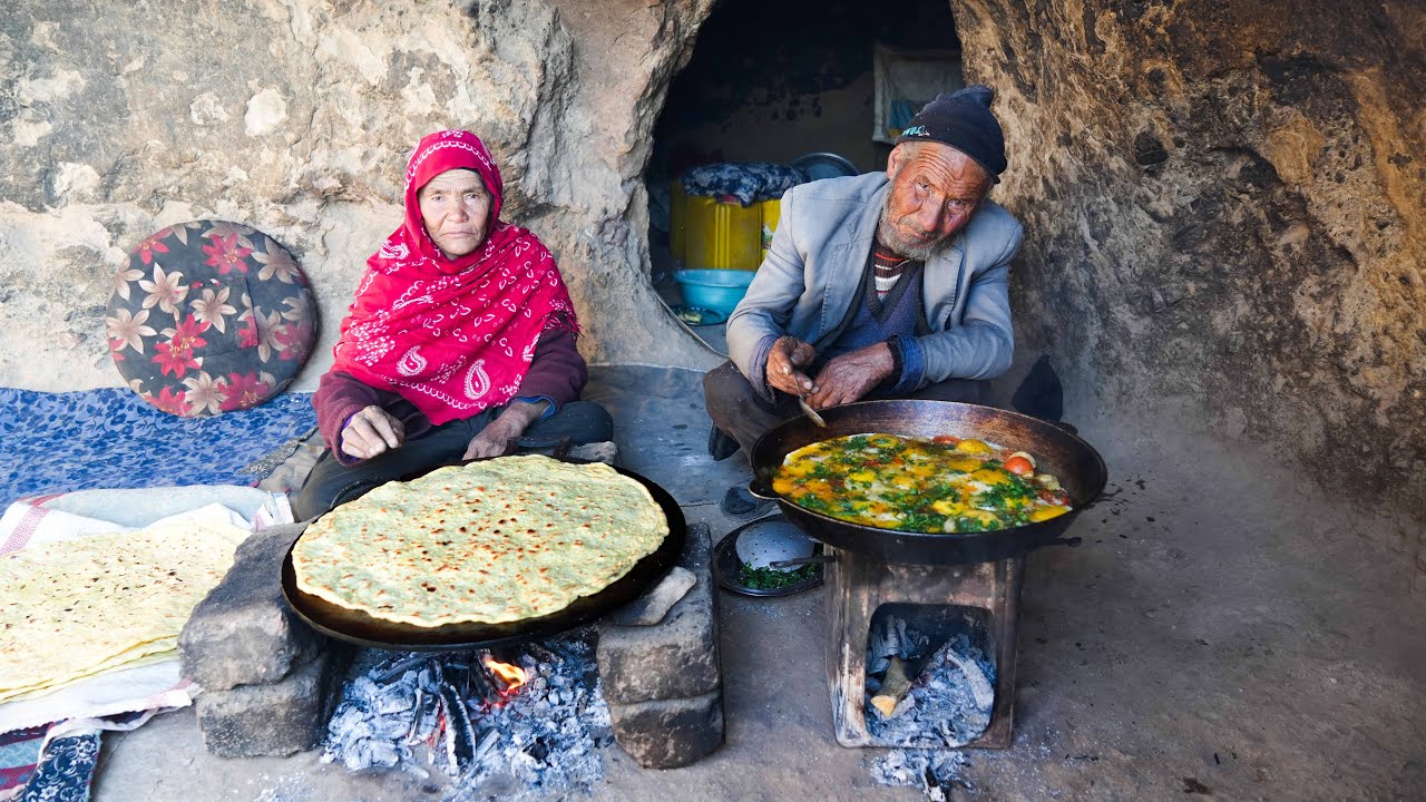 Old lovers Living in a Cave Cooking Egg for Lunch | Daily Routine Village life in Afghanistan