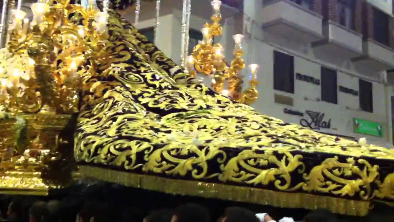 Soledad de Mena en la Doble Curva - Semana Santa Málaga 2011