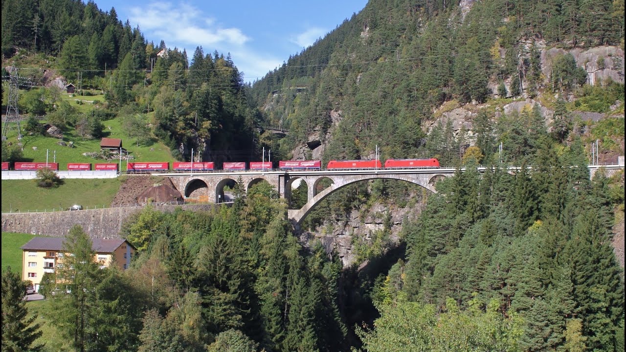 Die drei Ebenen von Wassen - Unterwegs am Gotthard