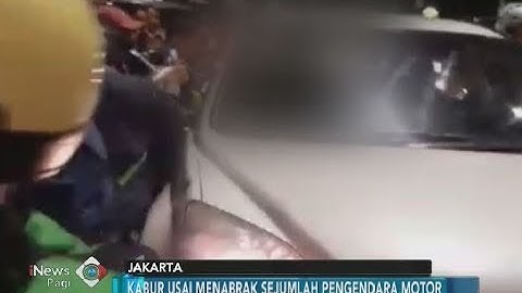 Kabur Usai Tabrak Pengendara Motor, Wanita Pengendara Mobil Diamuk Massa - iNews Pagi 22/11