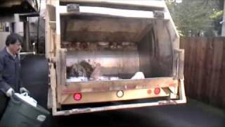 Mill Valley Refuse Service White GMC Heil RL