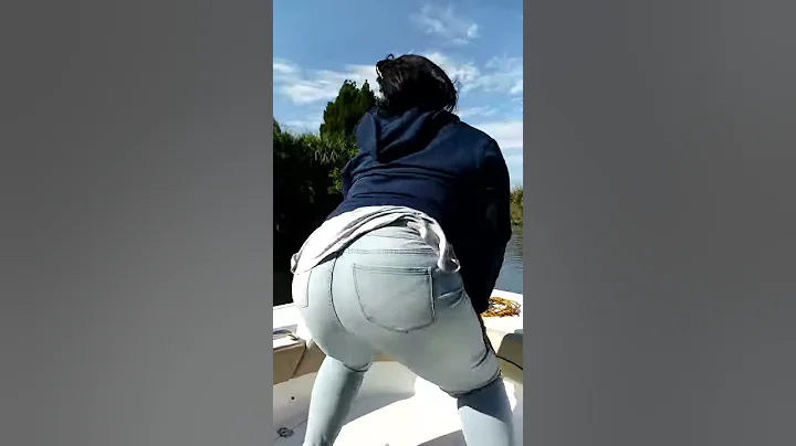 Cristina Dejesus twerking on boat...lol