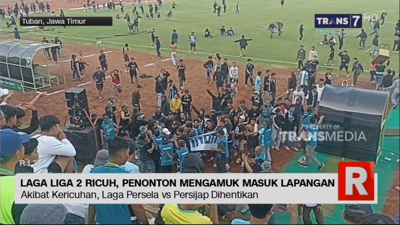 Laga Persela Vs Persijap Ricuh, Menara Masjid Agung Bojonegoro Terbakar
