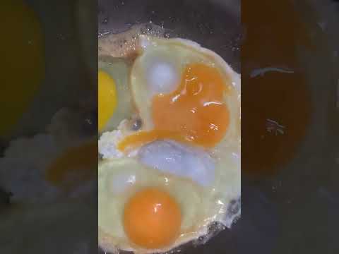 قلاية البيض بزبدة