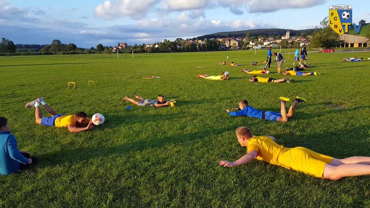 [FCLRV TV] Entrainement seniors : gainage avec ballon