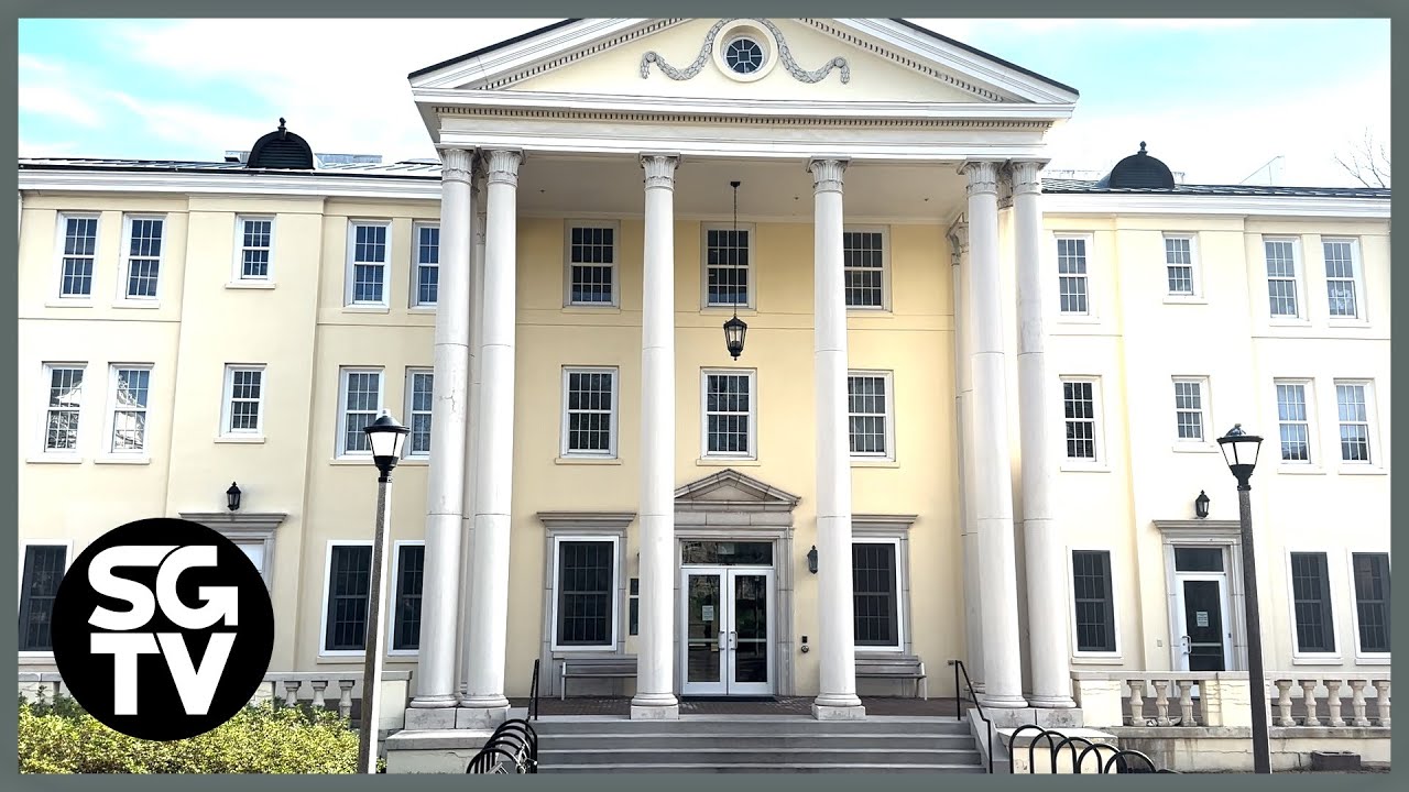 Pests at Women's Quad Displace Students